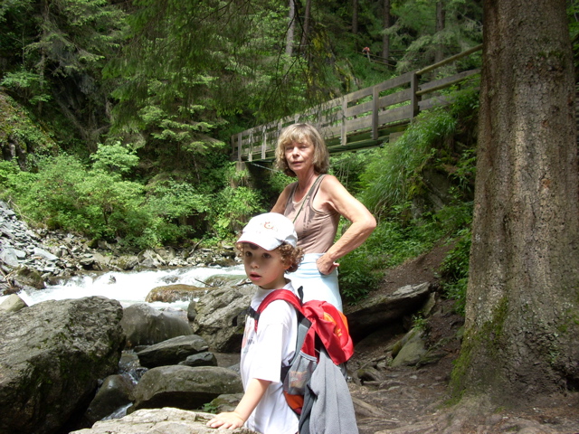 gilfserklamm1.JPG